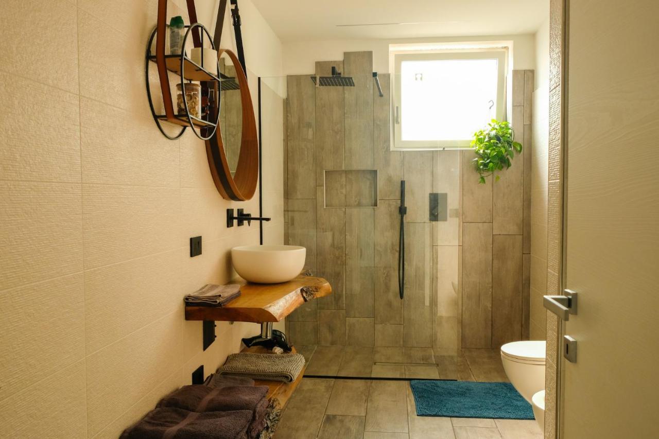 Dal Carletto Luxury Apartment Riva del Garda Buitenkant foto