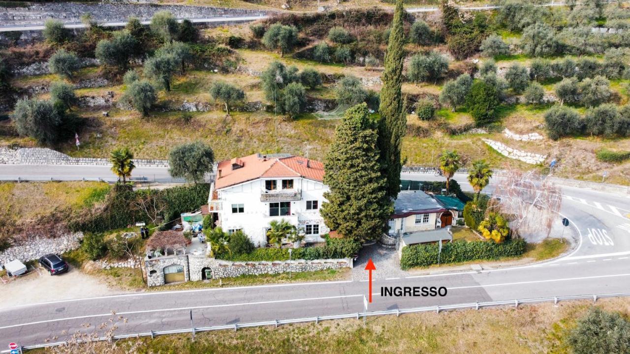 Dal Carletto Luxury Apartment Riva del Garda Buitenkant foto